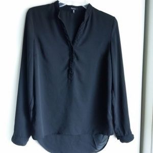 Monteau Black Button-front Blouse